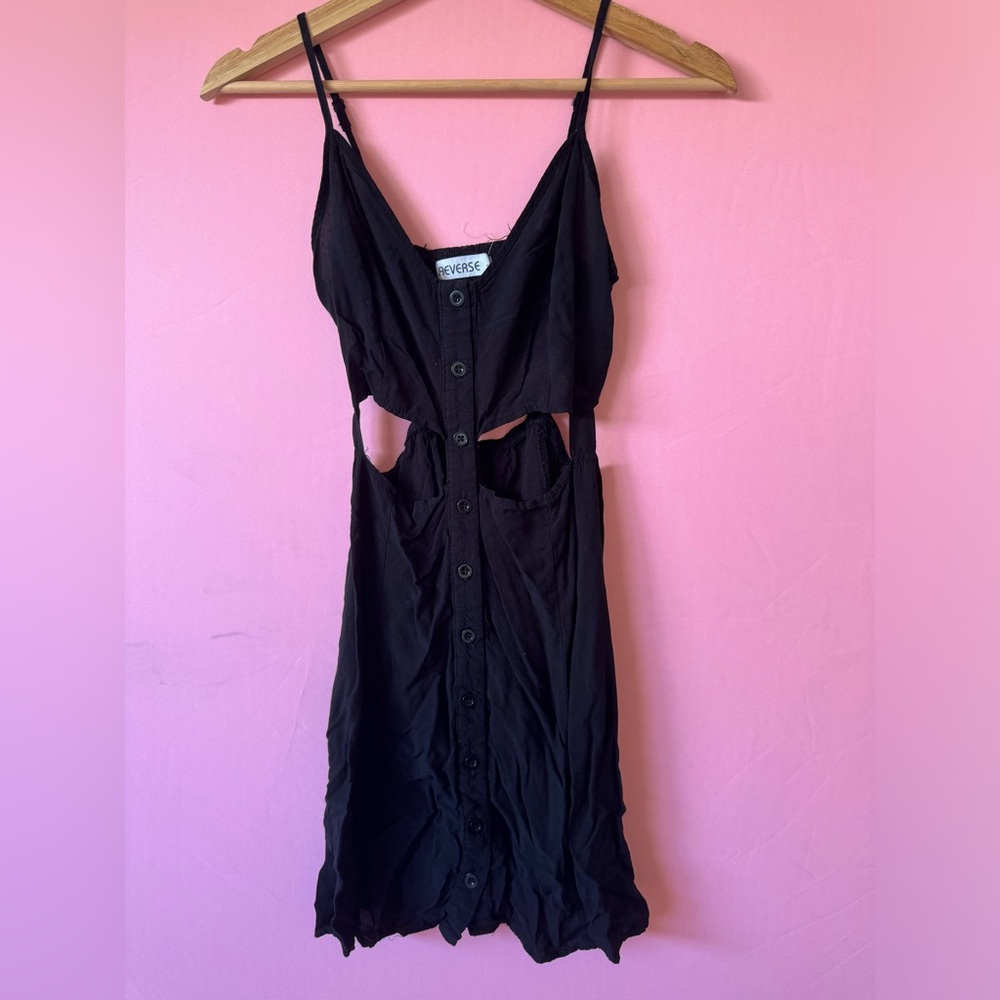 ⚫️BLACK BUTTON UP CUTOUT MINI SUN DRESS⚫️